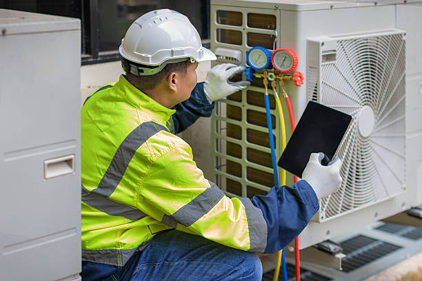 Professional Ac Installation technician working in Sadsburyville, PA
